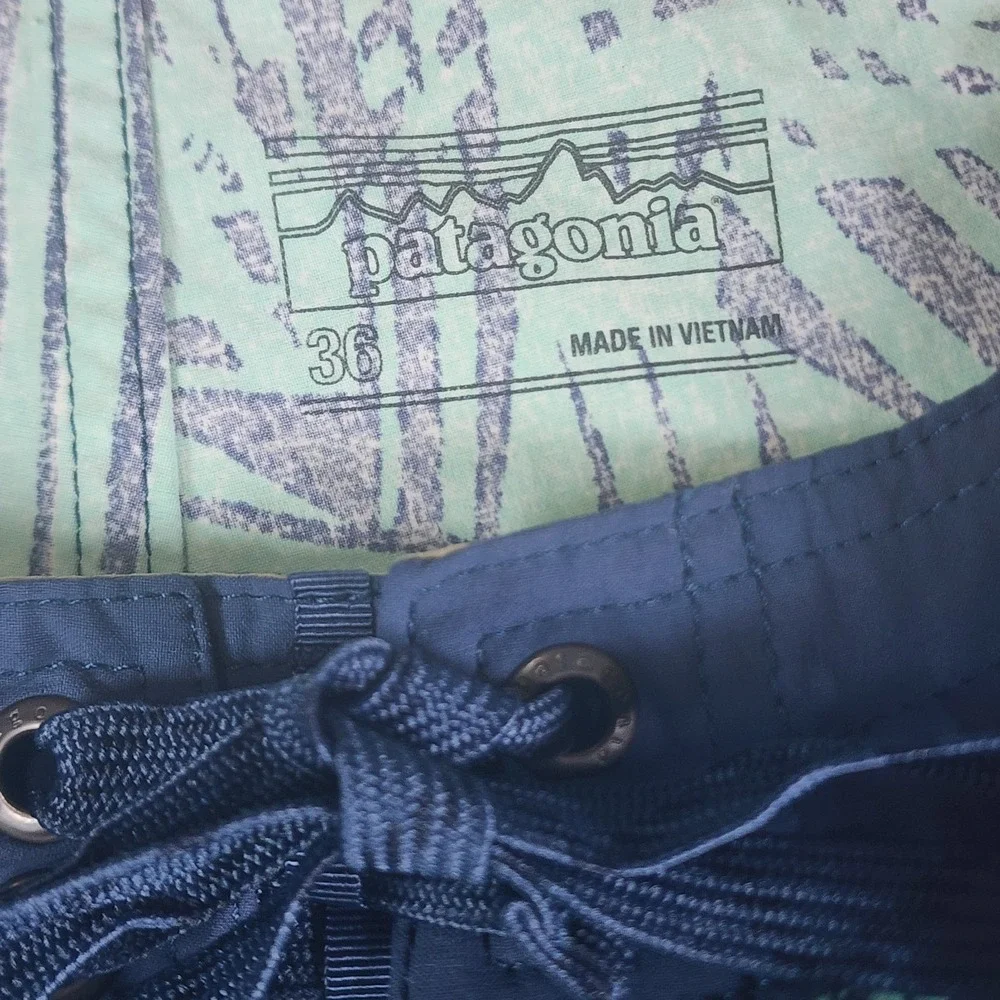 Patagonia Wavefarer Board Shorts‎ Mens 36x9 Green Blue Swim Trunk Unlined